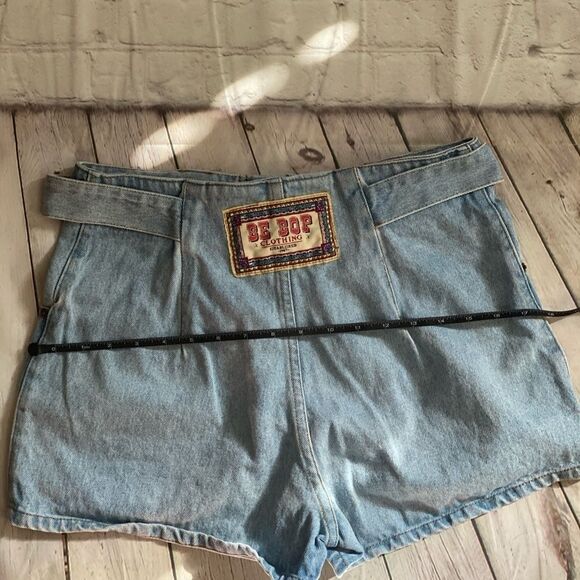 Vintage BeBop Jean Shorts w/Self Belt - Picture 7 of 7